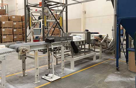Industrial metal detection inline conveyor metal detector